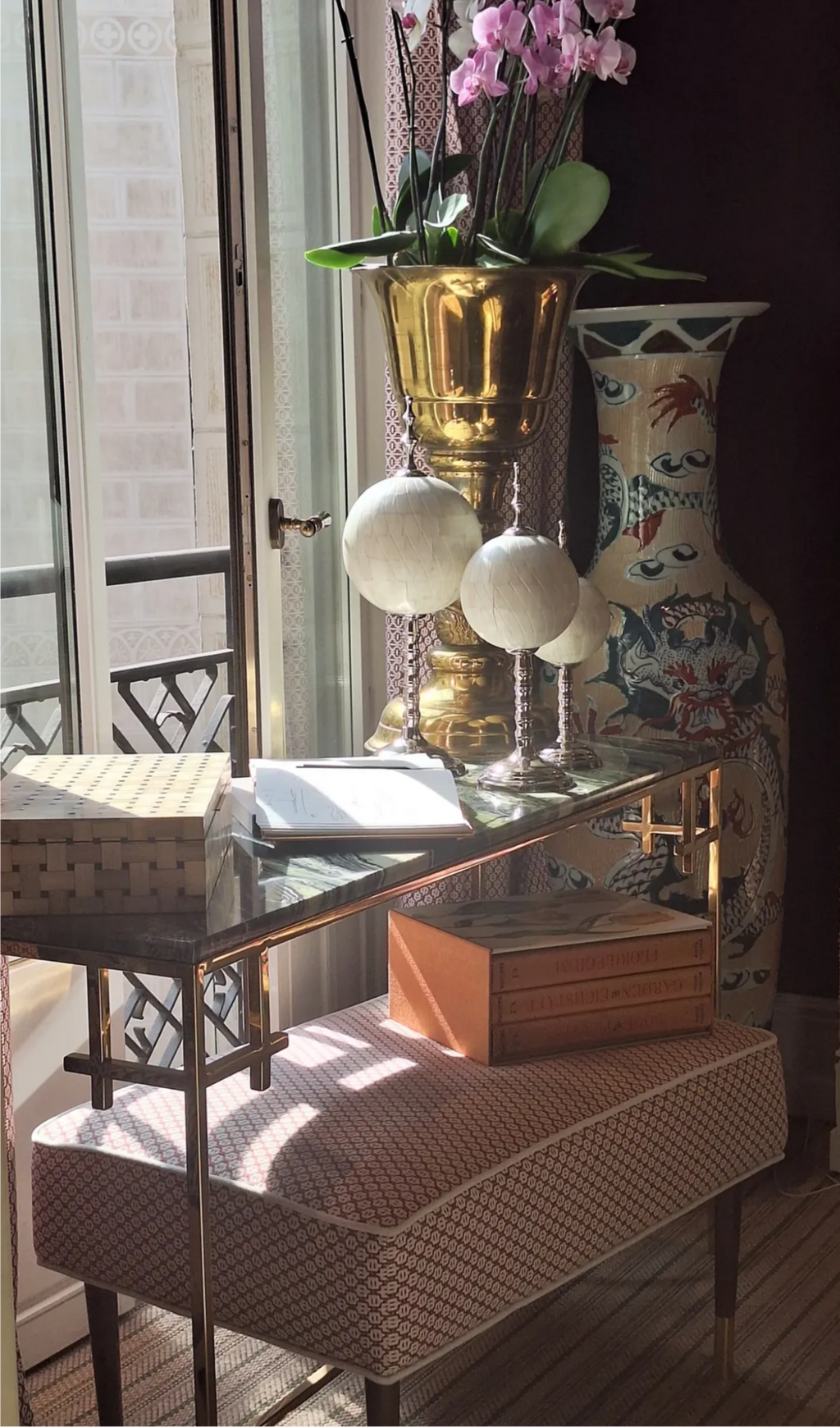 Consola Tedeschi