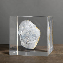 Quartz cluster inclusion